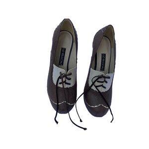Women's Oxford Pumps Sz EU 35 .5/US  5.5 Brown Cream Heels Lace Front Luz Lopez